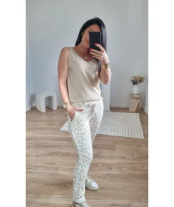Jeans / Pantalons><noscript><img width=