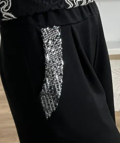 Jeans / Pantalons><noscript><img width=