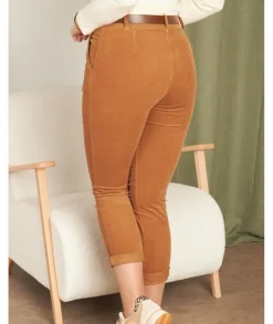 Jeans / Pantalons><noscript><img width=