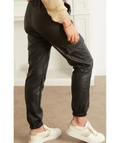 Jeans / Pantalons><noscript><img width=