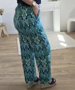 Jeans / Pantalons><noscript><img width=
