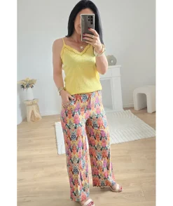 Jeans / Pantalons><noscript><img width=