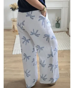 Jeans / Pantalons><noscript><img width=