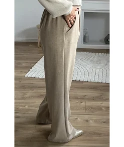 Jeans / Pantalons><noscript><img width=