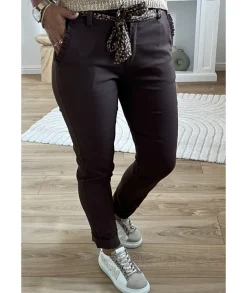 Jeans / Pantalons><noscript><img width=