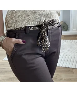 Jeans / Pantalons><noscript><img width=