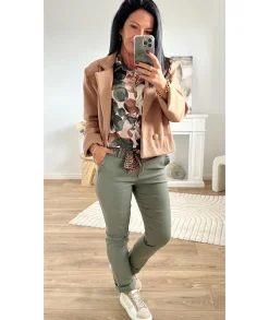 Jeans / Pantalons><noscript><img width=