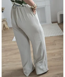 Jeans / Pantalons><noscript><img width=