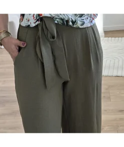 Jeans / Pantalons><noscript><img width=
