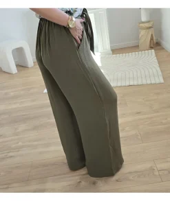 Jeans / Pantalons><noscript><img width=