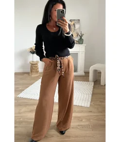 Jeans / Pantalons><noscript><img width=