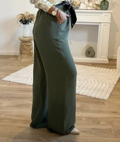 Jeans / Pantalons><noscript><img width=