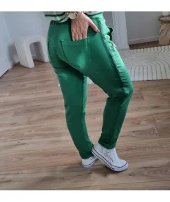 Jeans / Pantalons><noscript><img width=
