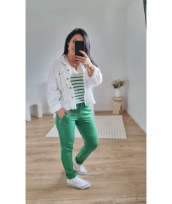 Jeans / Pantalons><noscript><img width=