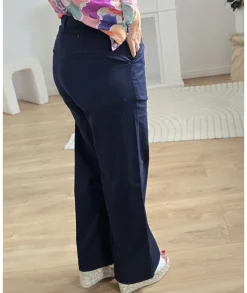 Jeans / Pantalons><noscript><img width=