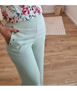 Jeans / Pantalons><noscript><img width=