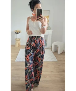 Jeans / Pantalons><noscript><img width=