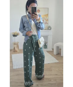Jeans / Pantalons><noscript><img width=