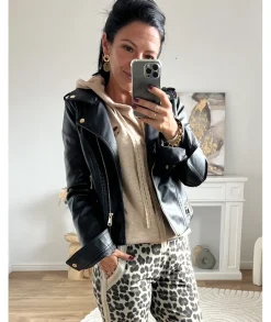 Jeans / Pantalons><noscript><img width=