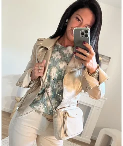 Pulls / Gilets><noscript><img width=