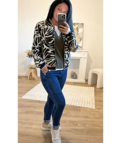 Pulls / Gilets><noscript><img width=