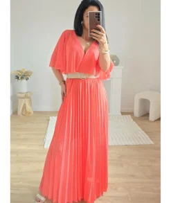 Robes><noscript><img width=