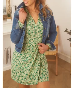 Robes><noscript><img width=