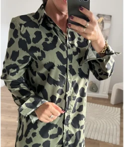 Robes><noscript><img width=