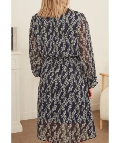 Robes><noscript><img width=