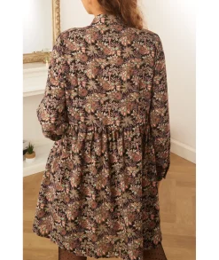 Robes><noscript><img width=
