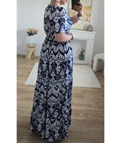 Robes><noscript><img width=