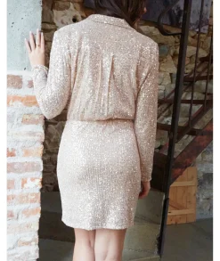 Robes><noscript><img width=
