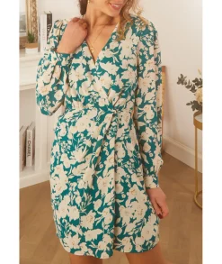 Robes><noscript><img width=