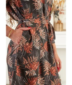 Robes><noscript><img width=