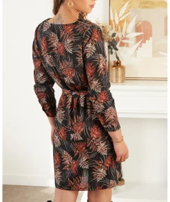 Robes><noscript><img width=