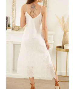 Robes><noscript><img width=