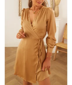 Robes><noscript><img width=