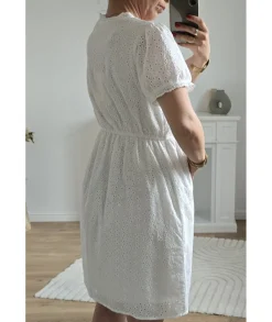 Robes><noscript><img width=