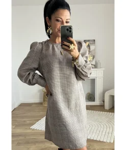 Robes><noscript><img width=