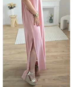 Robes><noscript><img width=