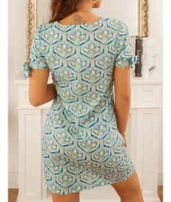 Robes><noscript><img width=
