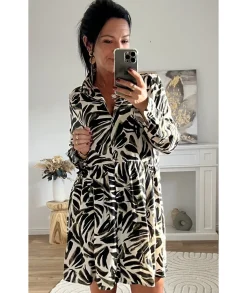 Robes><noscript><img width=