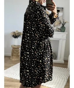 Robes><noscript><img width=