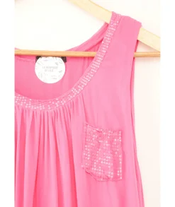 Robes><noscript><img width=
