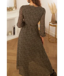 Robes><noscript><img width=