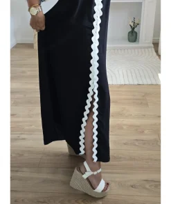 Robes><noscript><img width=