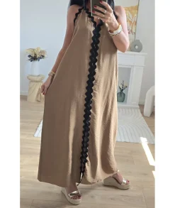 Robes><noscript><img width=