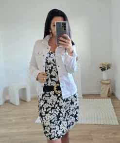 Robes><noscript><img width=
