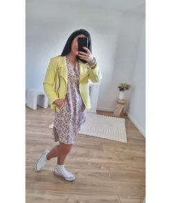 Robes><noscript><img width=