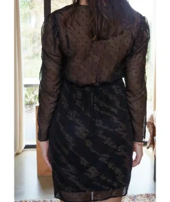 Robes><noscript><img width=